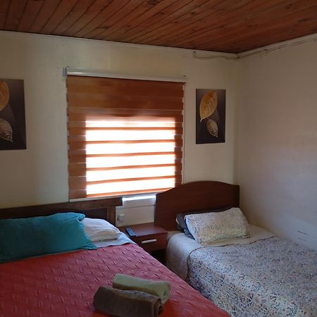 Hostal Familiar Santa Maria Osorno Esterno foto