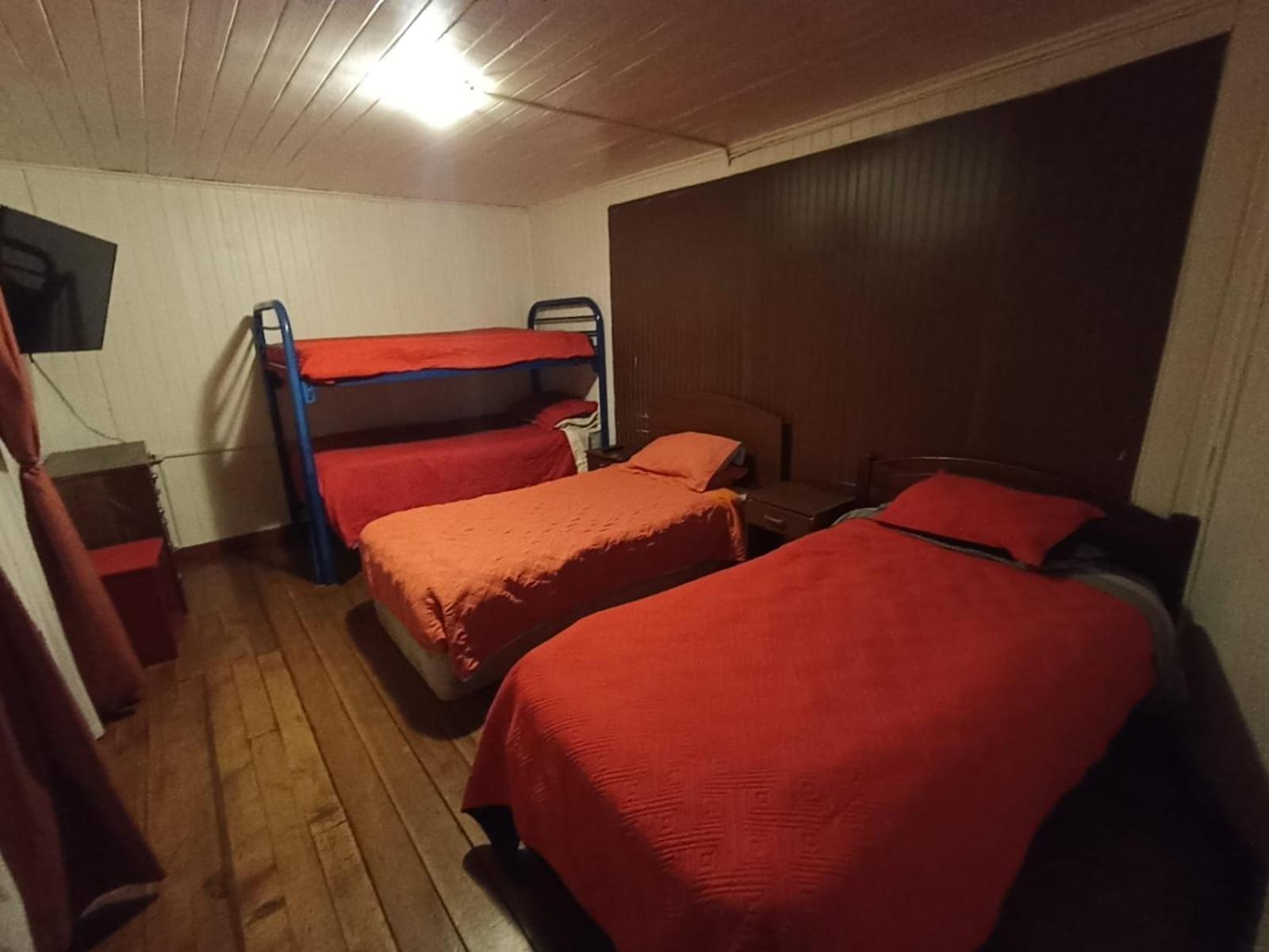 Hostal Familiar Santa Maria Osorno Esterno foto