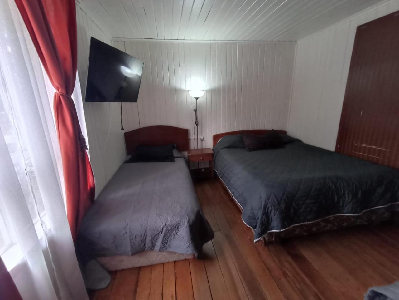 Hostal Familiar Santa Maria Osorno Esterno foto